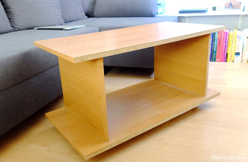 metamorfoza-drewnianego-stolika-przed