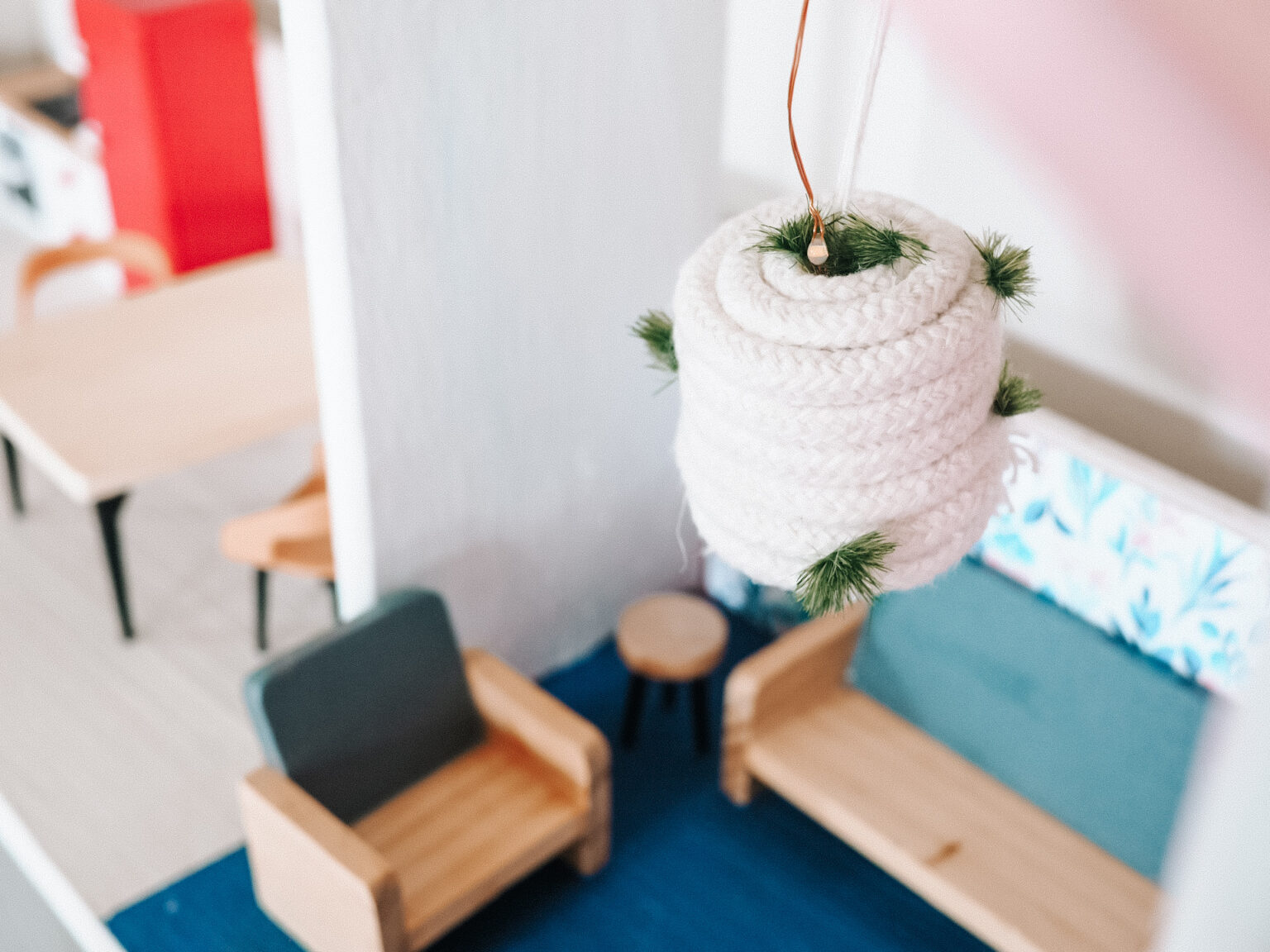 DIY Domek dla lalek